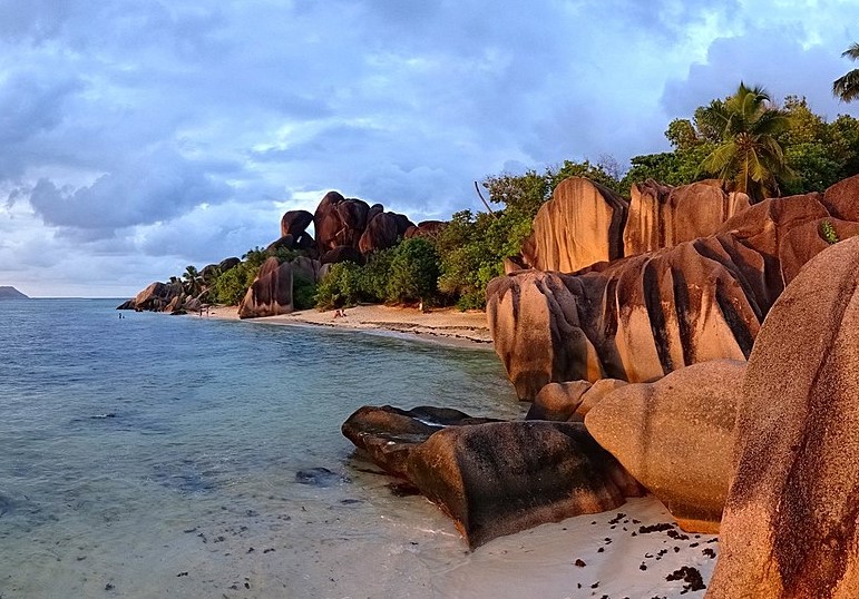 Anse Source D’ Argent beach